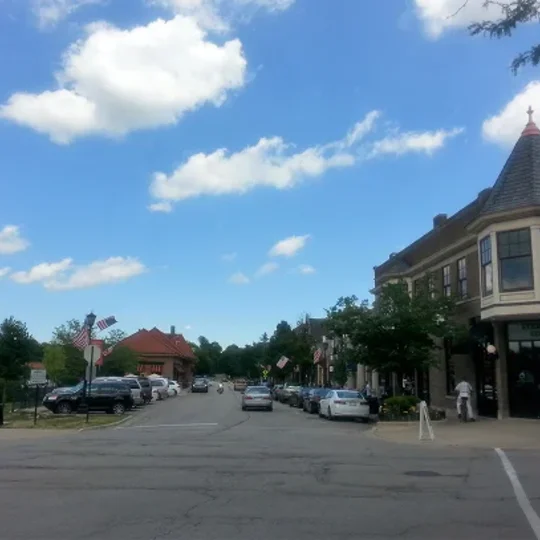 Downtown Hinsdale storefronts along a village street